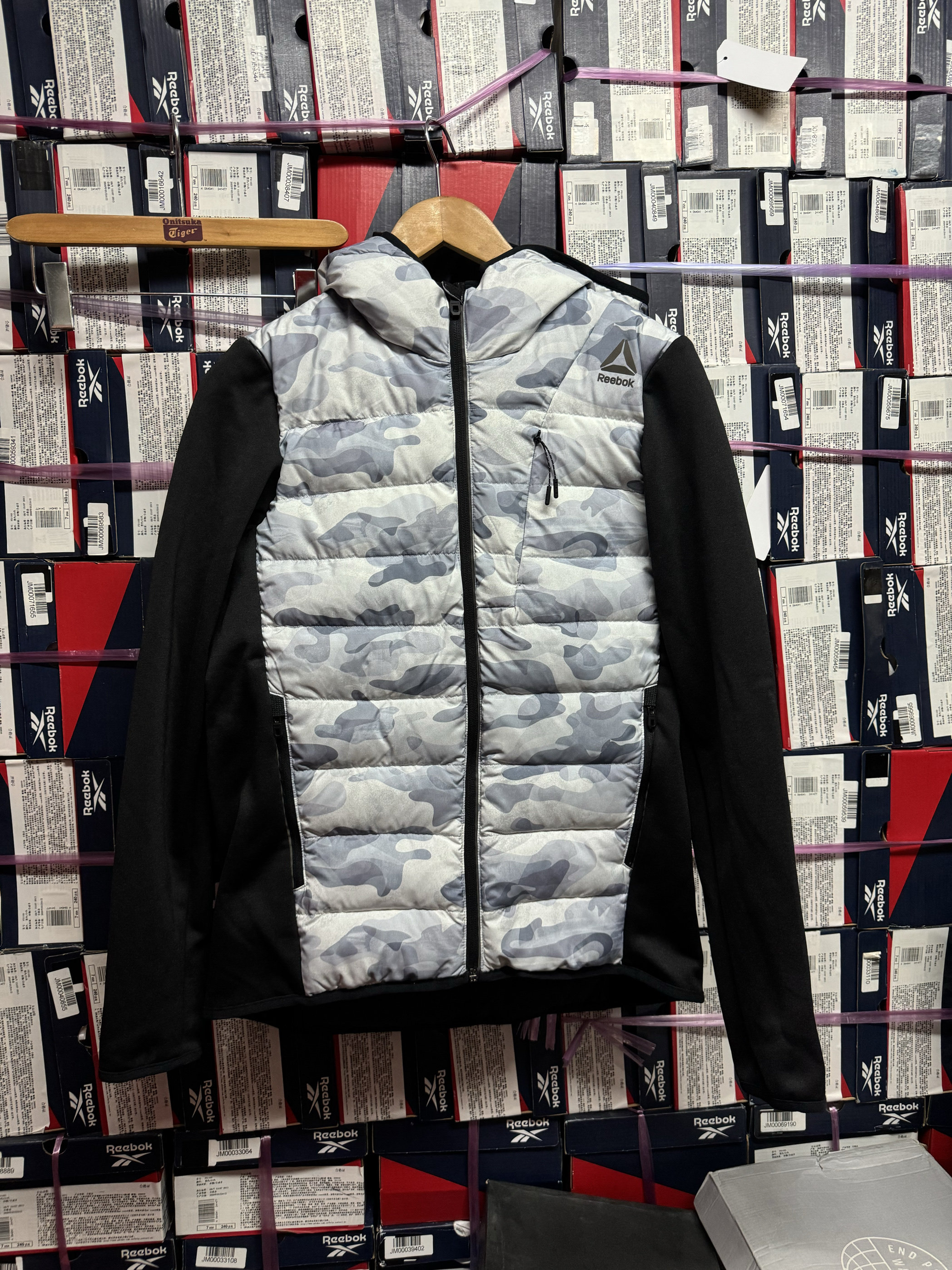 Reebok锐步 男女迷彩运动跑步训练健身保暖连帽羽绒服外套cv7378