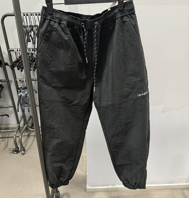 DC Shoes 纯色春秋复古百搭宽松束脚拉链休闲裤男款DC223M3303