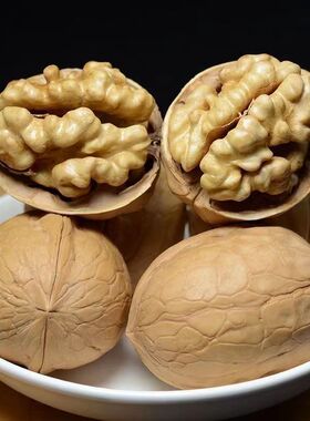 新疆特产185纸皮手捏即开干果坚果零食薄壳原味无添加