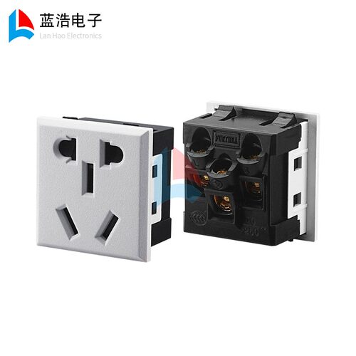 嵌入式带安全门桌面10a二三插