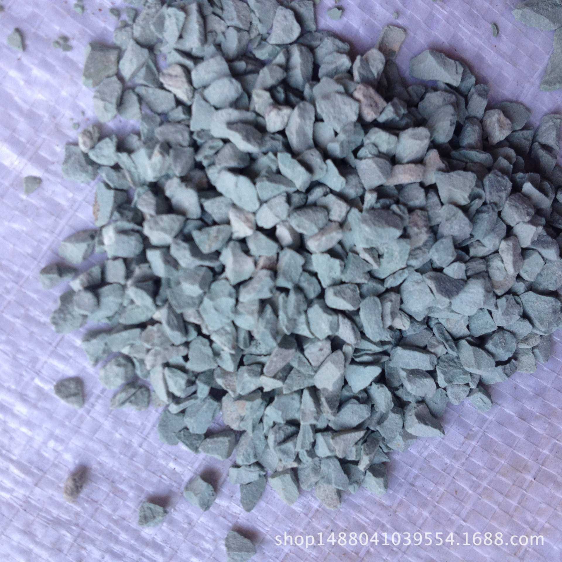 大量销售绿沸石 2-4mm绿沸石 多规格沸石颗粒 多肉植物园艺用