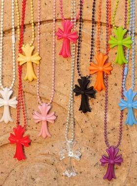 潮流百搭彩色十字架项链20周年青山复古限定男女橡胶塑料潮