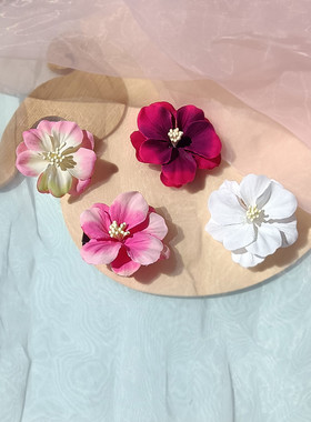 氛围感渐变花朵发夹不规则花瓣
