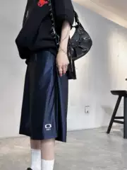 Summer comfortable silk ice feeling double ring embroidered logo sports casual pants loose silhouette version five inch shorts