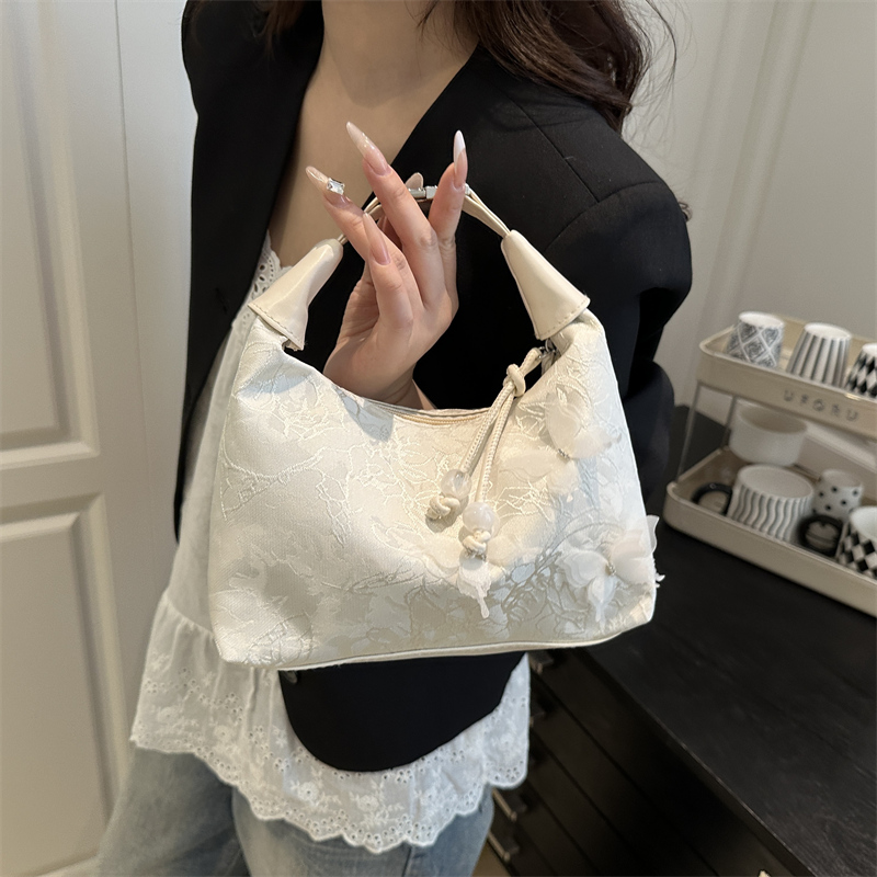 国风刺绣小拎包百搭斜挎饺子包