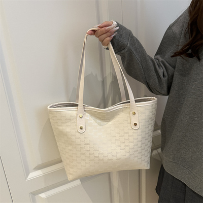 洋气单肩手提包新款PU质感大包