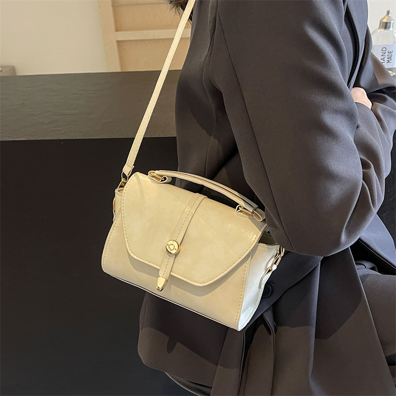 赫雅时尚小方包超低价