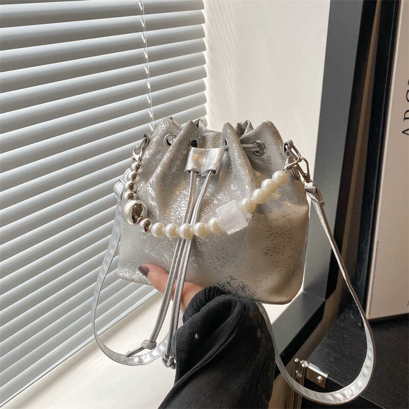 2024新款超火百搭珍珠斜挎手提包