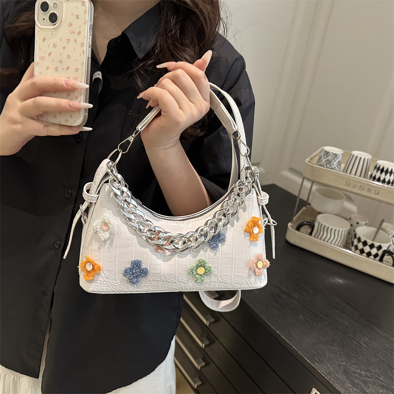 时尚花朵法棍包高级质感小众包