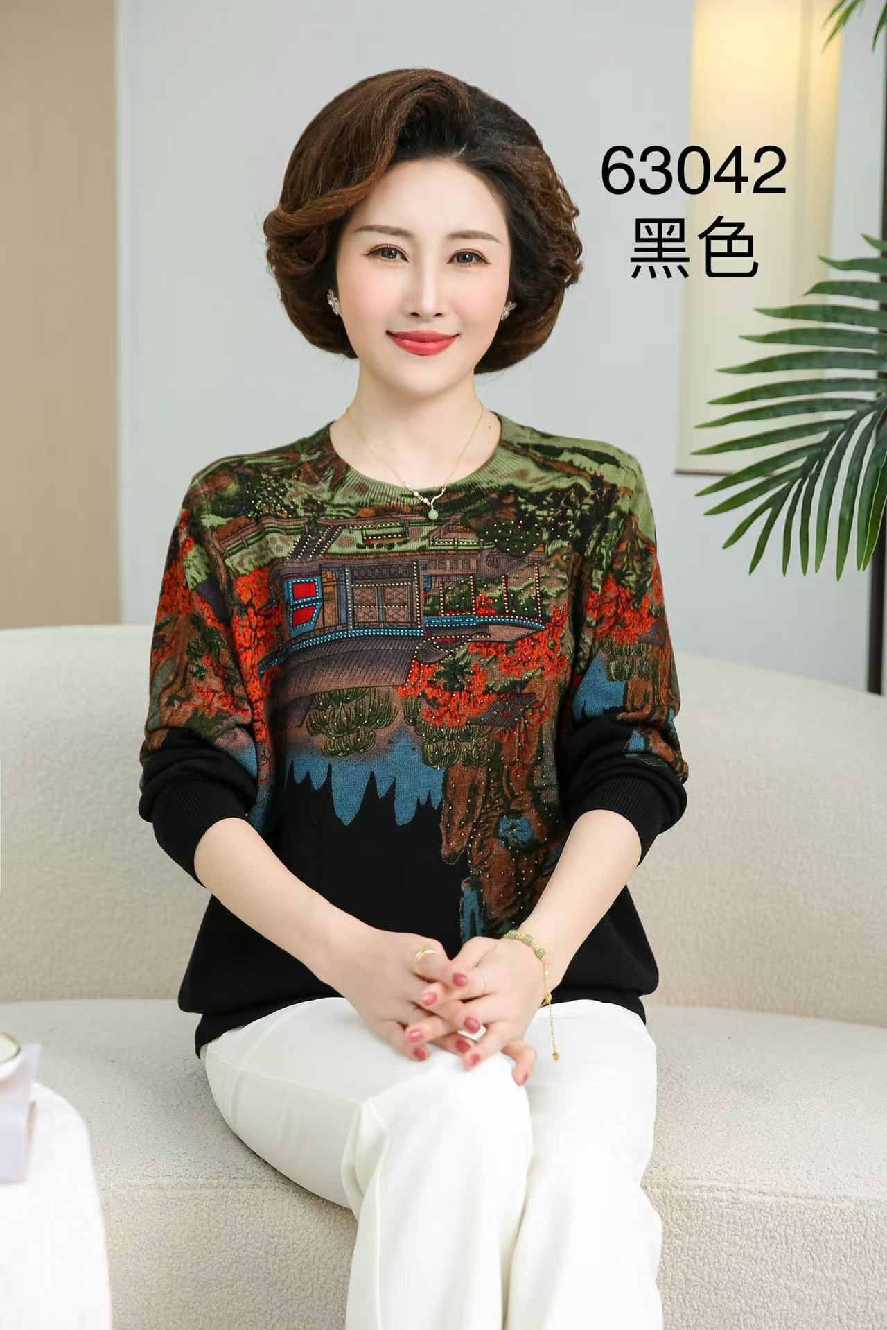 针织面料是数码印花短款套头毛衣
