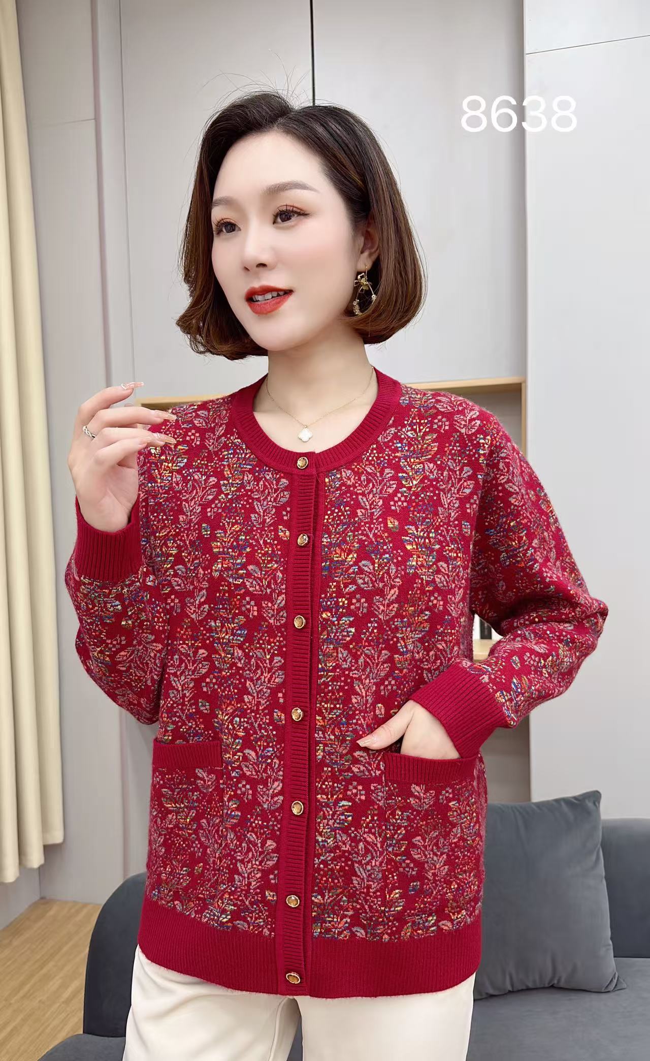 秋冬新款针织衫女宽松圆领中老年妈妈女装长袖开衫外套短款毛衣装