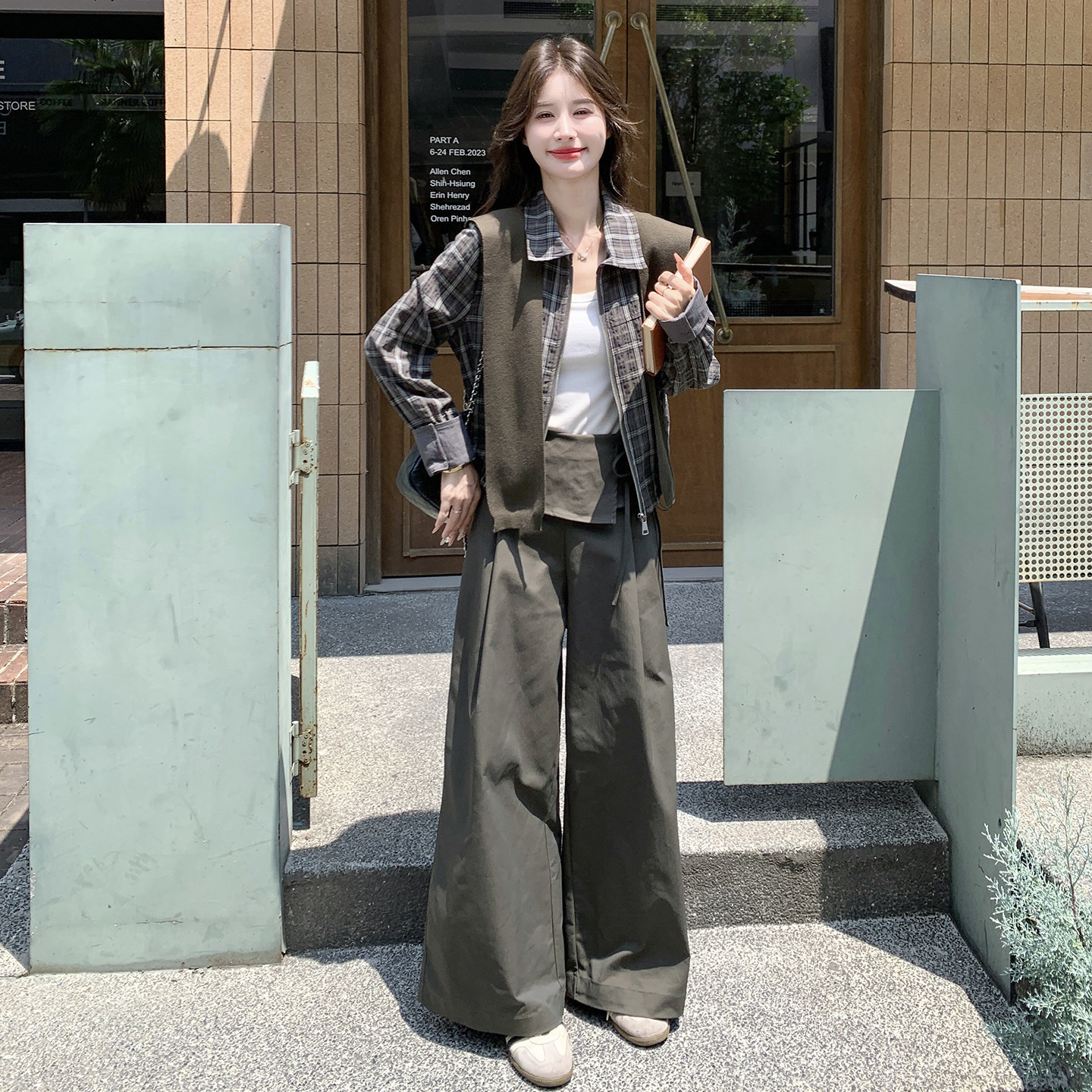 时尚格子衬衫阔腿裤三件套女秋季休闲毛线披肩套装穿搭层次感