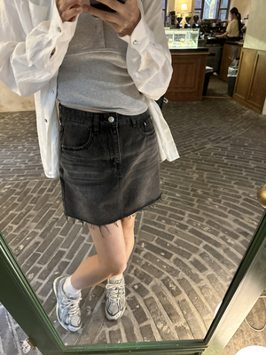 YANGLE_黑色牛仔半身裙女2025夏季新款宽松休闲显瘦毛边高腰a字裙