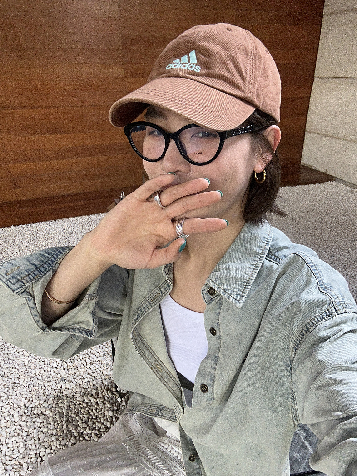 宽松休闲刺绣牛仔衬衫