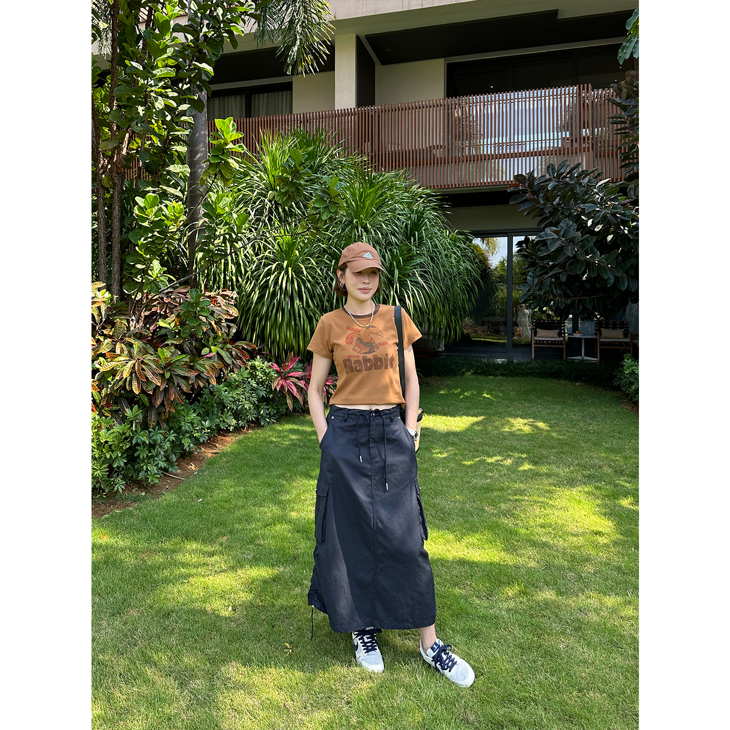 YANGLE_工装半身裙女2025新款春季休闲高腰宽松显瘦抽绳开叉a字裙