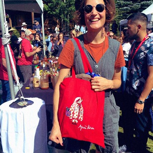 涅斯瓦尔达手绘红色帆布袋电影周边单肩包帆布手提袋学生书包