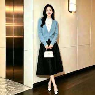 慵懒小香风高级感假两件毛衣独特减龄气质针织上衣黑色半身裙套装