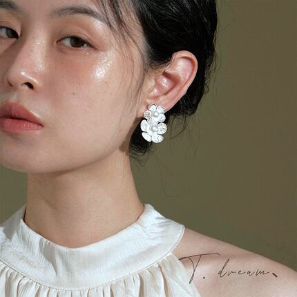 《霜月晚》法式复古银色花朵耳环女小众设计高级耳饰耳钉2026新款