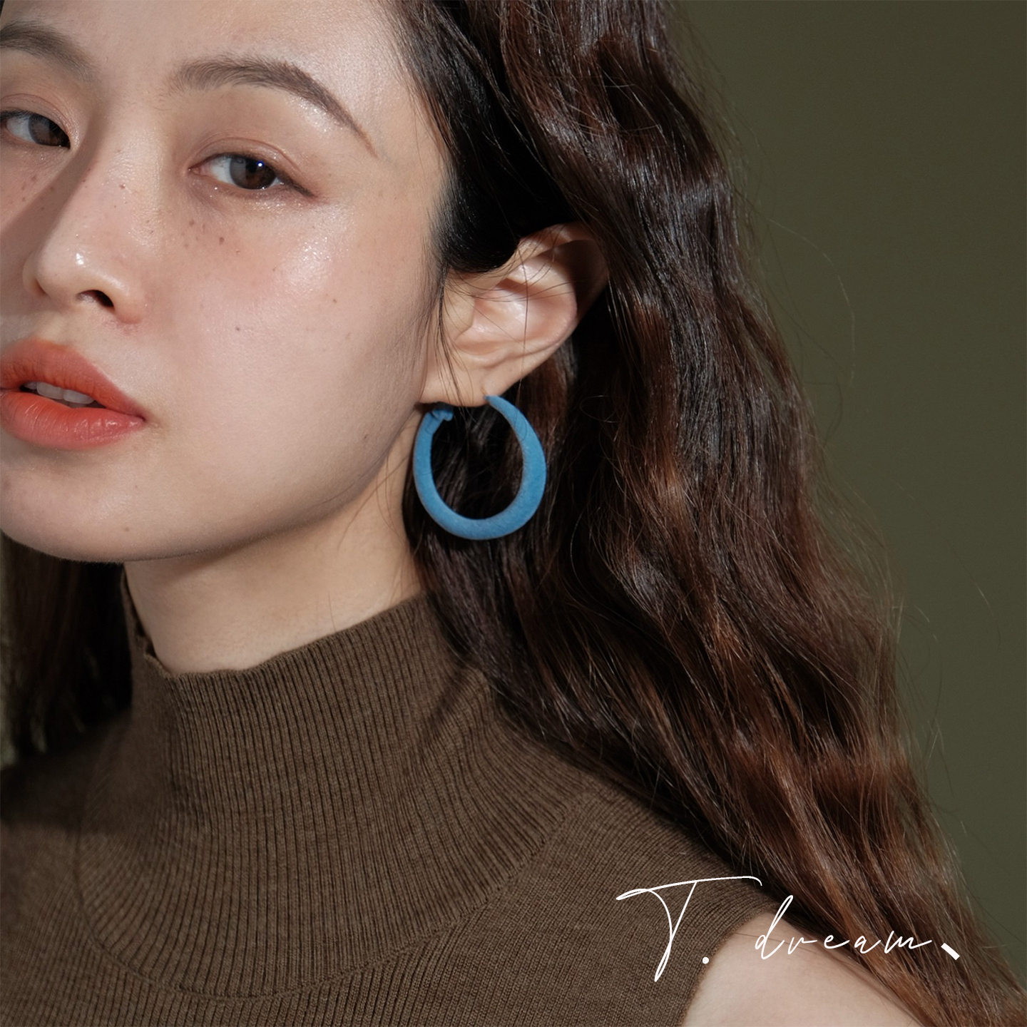 nicedream法式植绒湖蓝圈圈耳环