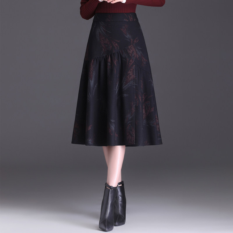 高腰印花半身裙女秋冬2025新款小个子遮胯A字中长裙显瘦百搭伞裙