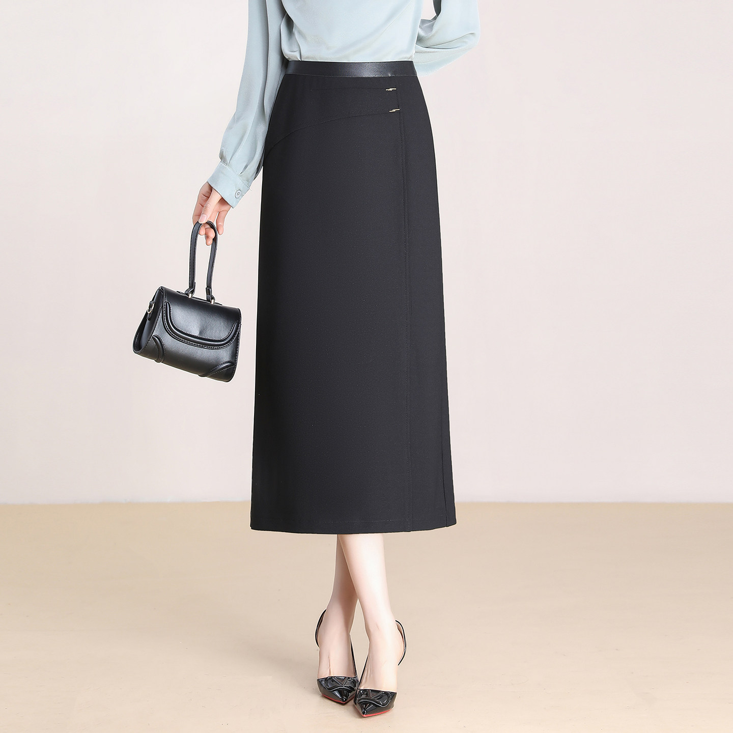 半身裙女黑色中长款职业通勤包臀裙2026春季新款气质高级感直筒裙