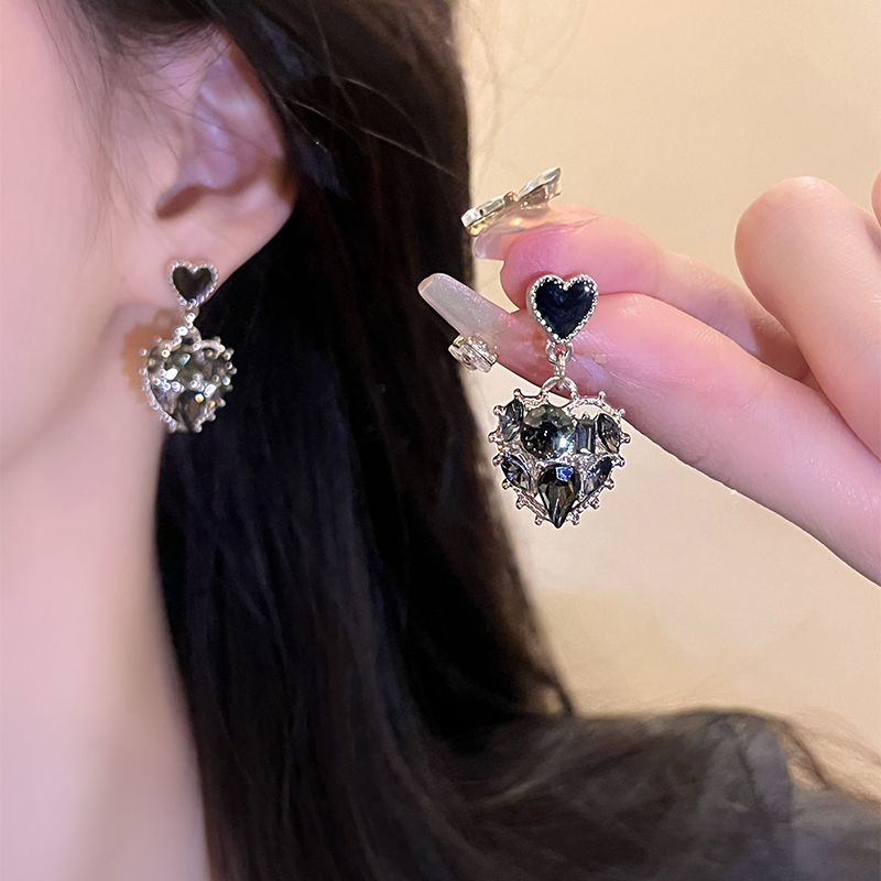 棉条虫日韩合金女爱心耳环