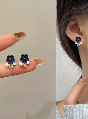 S925银针哑光宝蓝色小花镶钻珍珠复古超仙小巧精致温柔显白耳钉