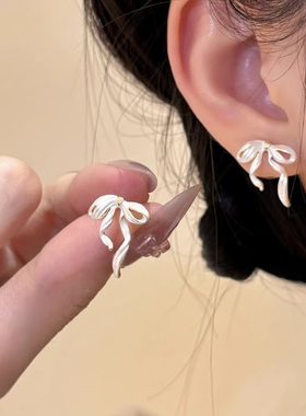 合金蝴蝶结无耳洞设计感棉条虫