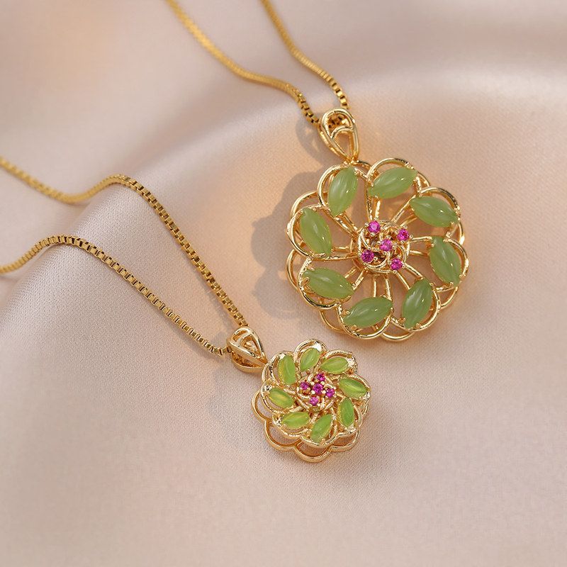 项链女 日韩风气质简约同款新款祖母绿花朵镶嵌旋转时尚设计项链