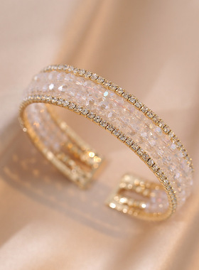 手镯 白色水晶串珠开口夏季手链ins小众设计时尚学生闺蜜气质手饰