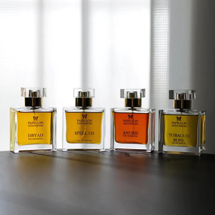 蝴蝶工匠香水试香树妖亡灵法术烟草玫瑰赫拉树妖红色孟加拉小样