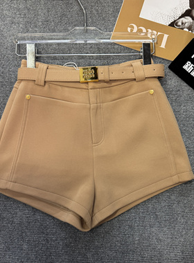 灰色毛呢短裤冬天配靴子的外穿加厚穿搭高腰显瘦阔腿裤