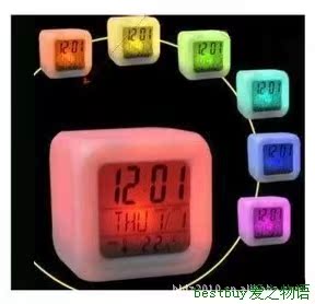 Clock Alarm七彩四方钟 静音夜光LED七彩变色电子闹钟 创 Digital