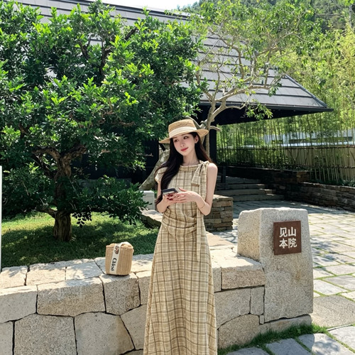 至上-26夏上新轻奢优雅唯美复古气质显瘦长款无袖连衣裙w6038