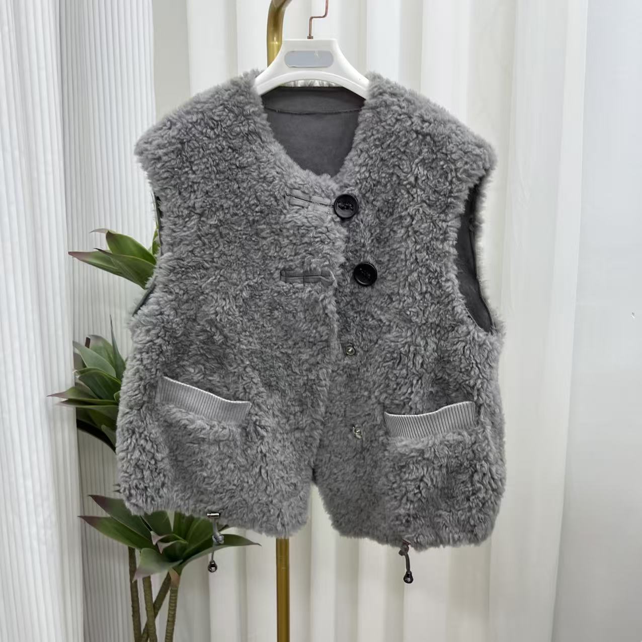 全羊毛时尚女士颗粒全羊毛马甲皮草防风外套