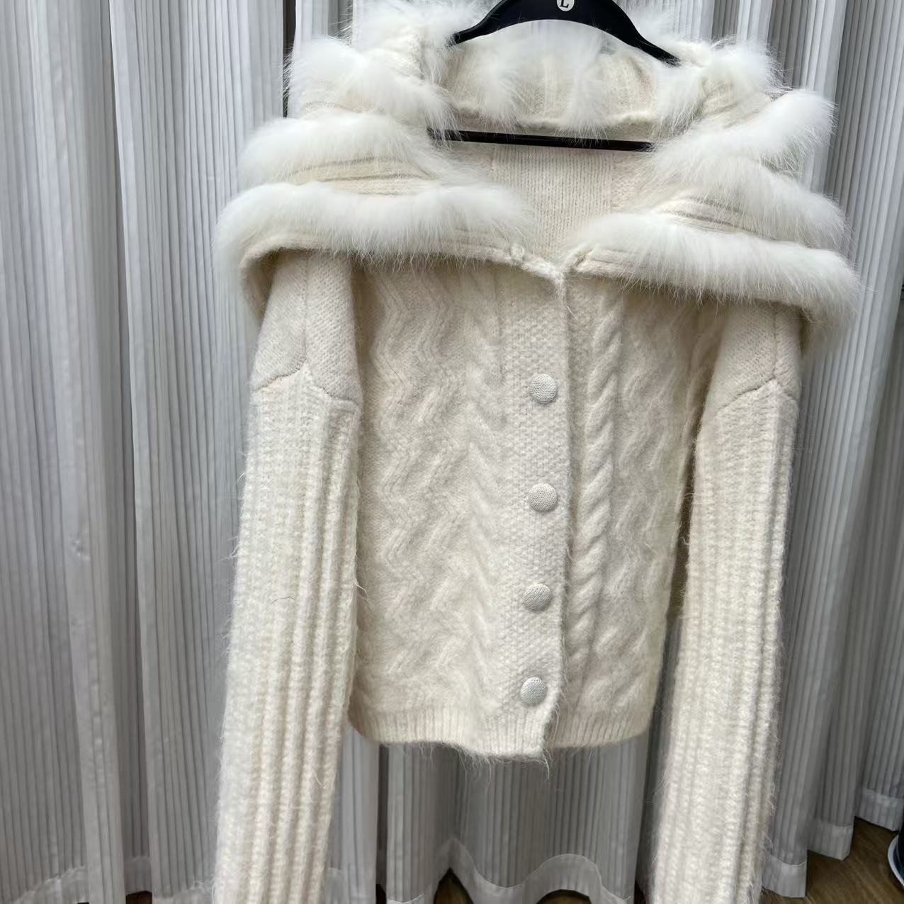 海宁女士时尚狐狸毛针织海军领皮草针织毛衣防风外套