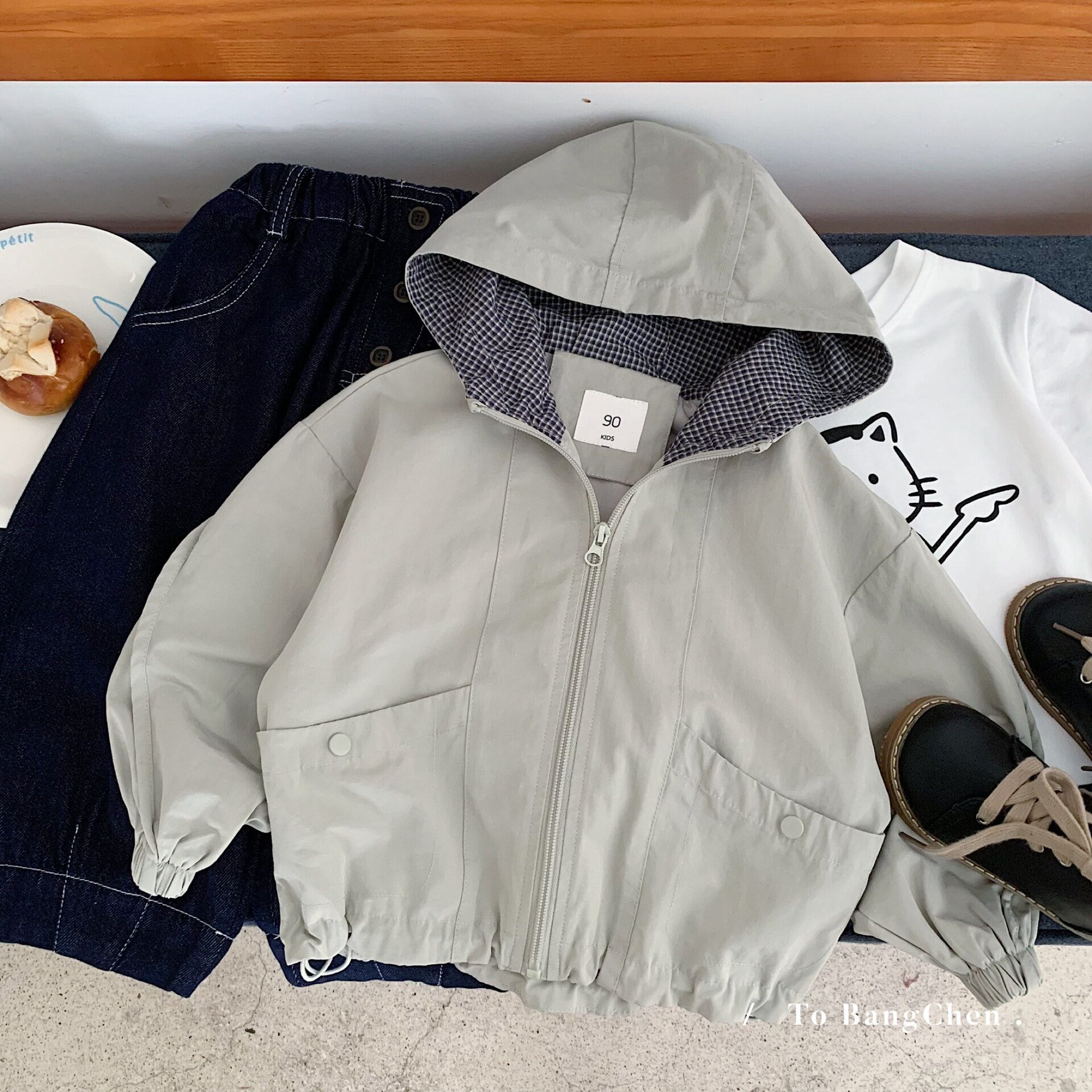 男童长袖外套2026春装新款韩版儿童连帽拉链开衫男孩风衣夹克防风