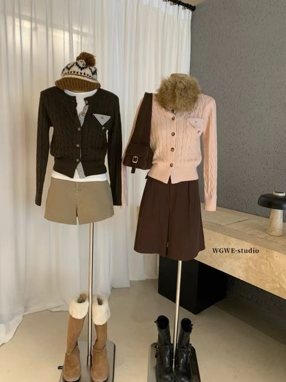 WGWE2025新款韩系简约复古麻花纹单排扣长袖针织开衫毛衣外套女