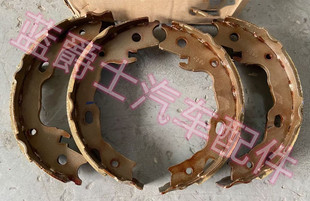 启辰T90 T70 T60 D60 M50V手刹皮 手刹车片 脚刹驻车制动片蹄片