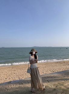 裸杏飘逸剪裁显瘦半身裙女新款 FFLU25 淡人美女 片片裙子