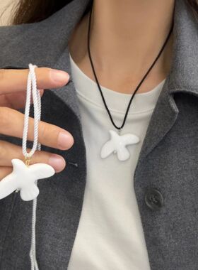 Fashion White Peace Dove Necklace For Women Vintage Geometri