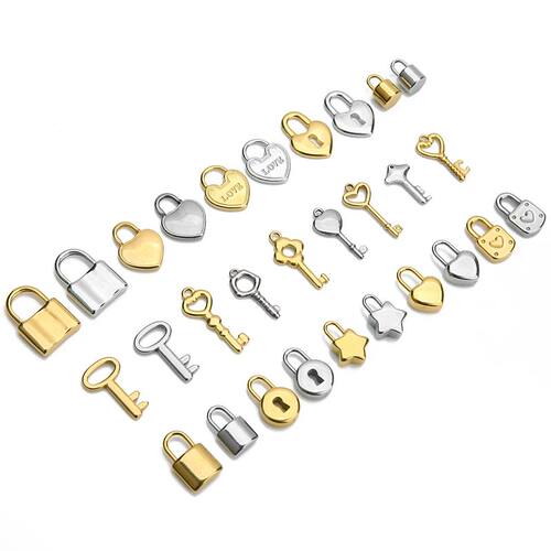 5pcs 16 Style Stainless Steel Heart Key Lock Charms for DIY