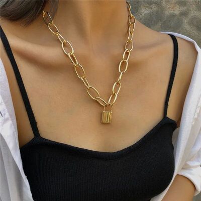 Clavicle Men's Short Big Chain Punk Golden Lock Necklace Sta