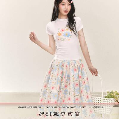 LENNEA繁花短袖印花T恤/碎花百褶半身裙甜美初夏独特绝美小套装女