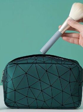 Simple Portable Makeup Storage Bag Lightweight Multifunction