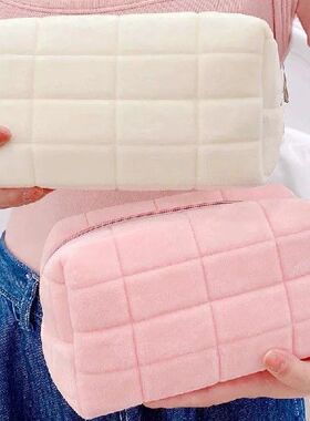 Solid Fur Cosmetic Storage Bag Large Women Zipper Makeup Org