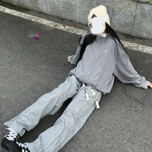 阿迪达斯三叶草女子复古水洗做旧连帽运动休闲宽松卫衣外套IY8039