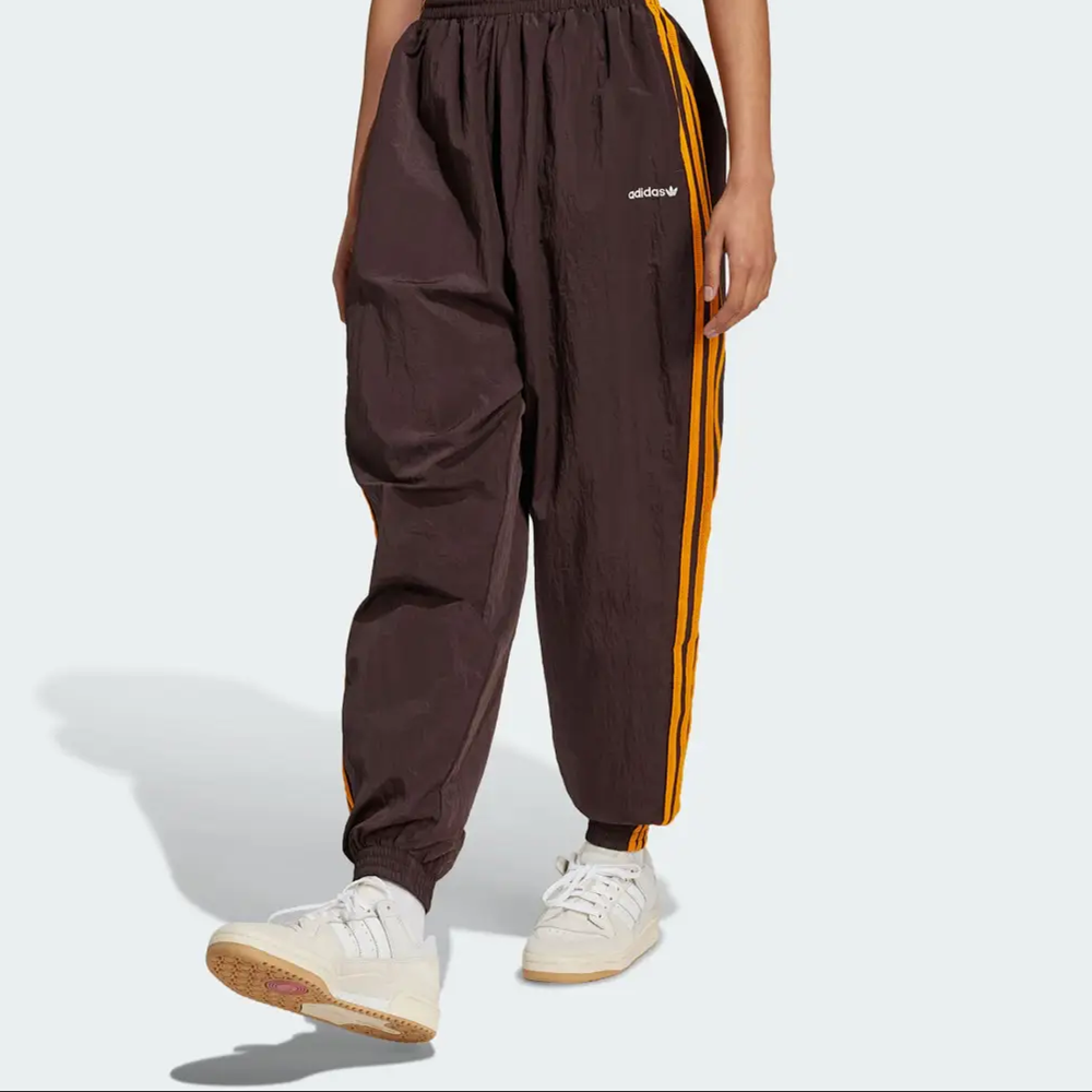 阿迪达斯三叶草女士经典三条纹速干宽松休闲运动束脚长裤 JC6147