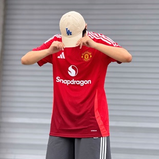 Adidas阿迪达斯24/25曼联主场球员版足球服球迷版男士球衣IU1397