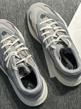 adidas阿迪达斯跑鞋春季男子LIGHTBLAZE运动网面透气休闲鞋IH8607